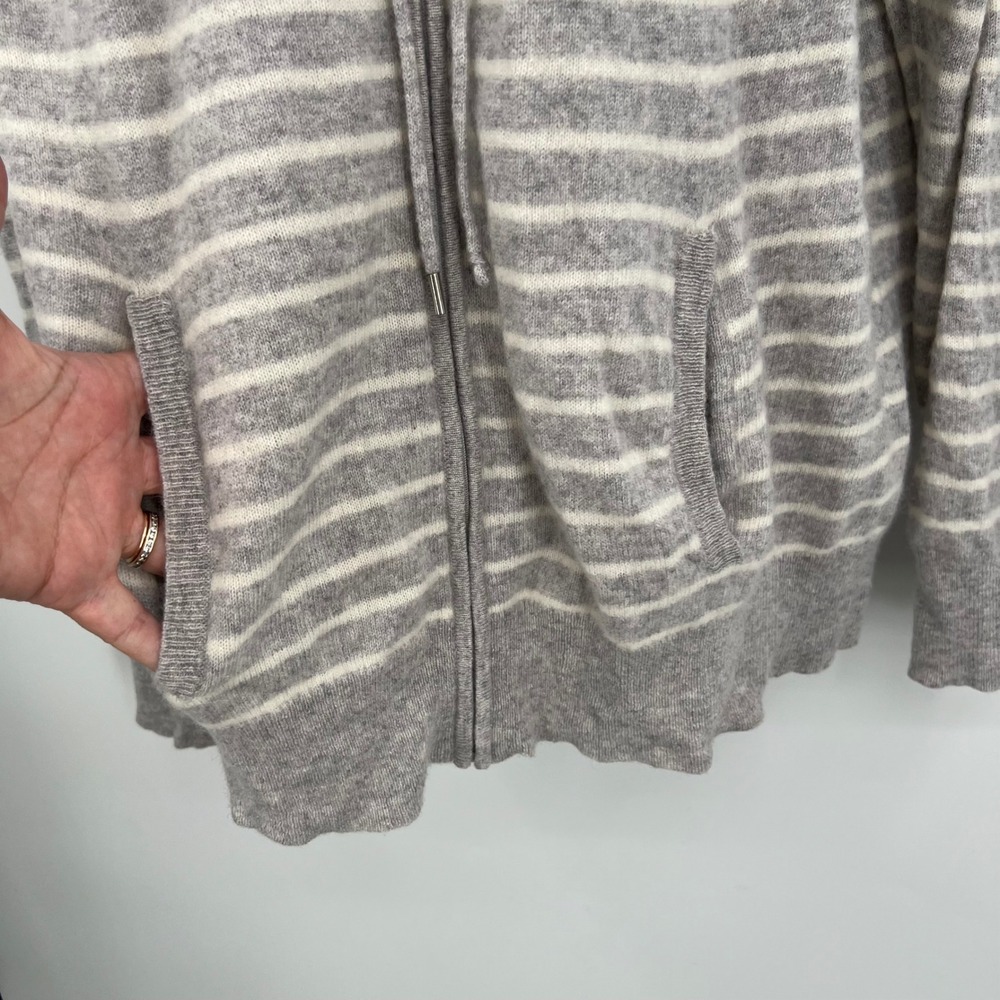 Charter Club 100% Cashmere Gray Striped Zip Front Hoodie Sweater Cardigan Sz XL - Picture 2 of 6